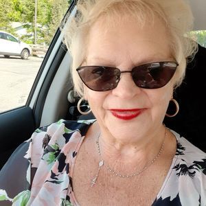 Meet your Posher, Theresa